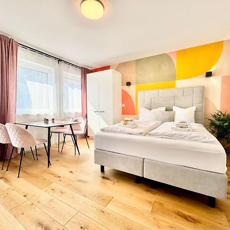 Stylische Wohnung Mit Balkon Виена Екстериор снимка