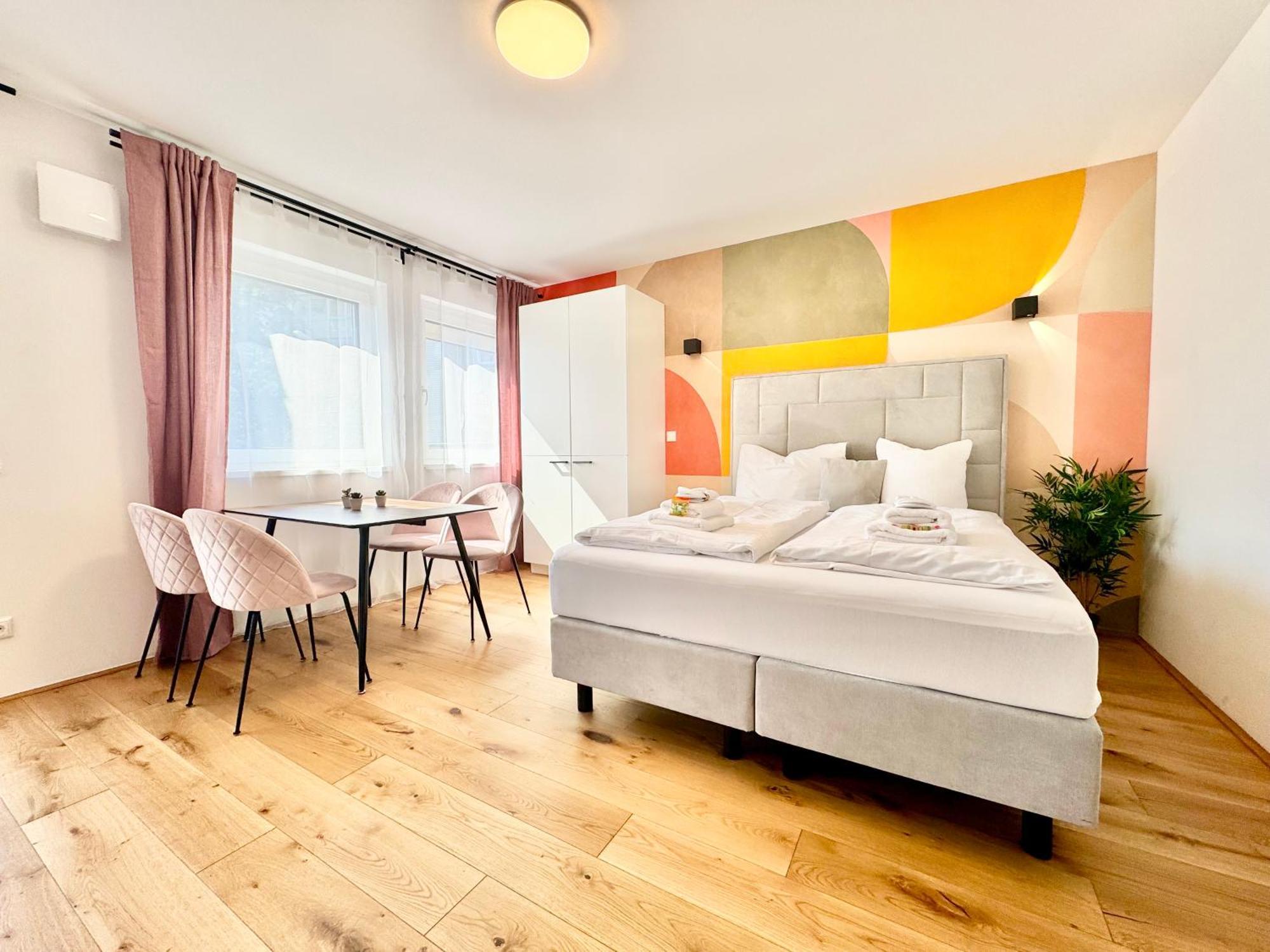 Stylische Wohnung Mit Balkon Виена Екстериор снимка